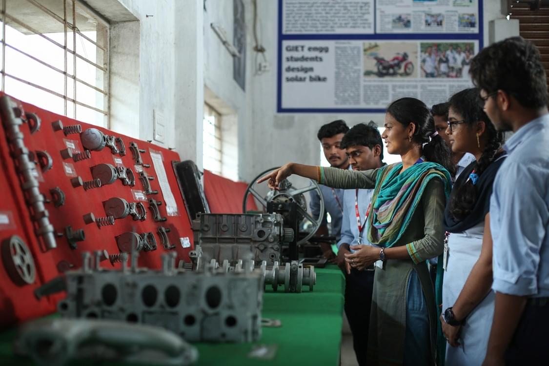 Godavari Global University Labs photo 2